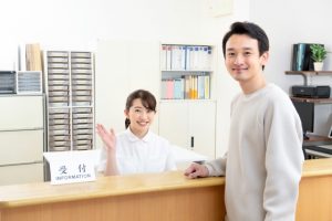病院受付